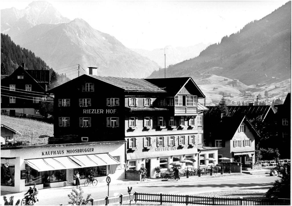 Hotel Riezler Hof Riezlern Exterior foto