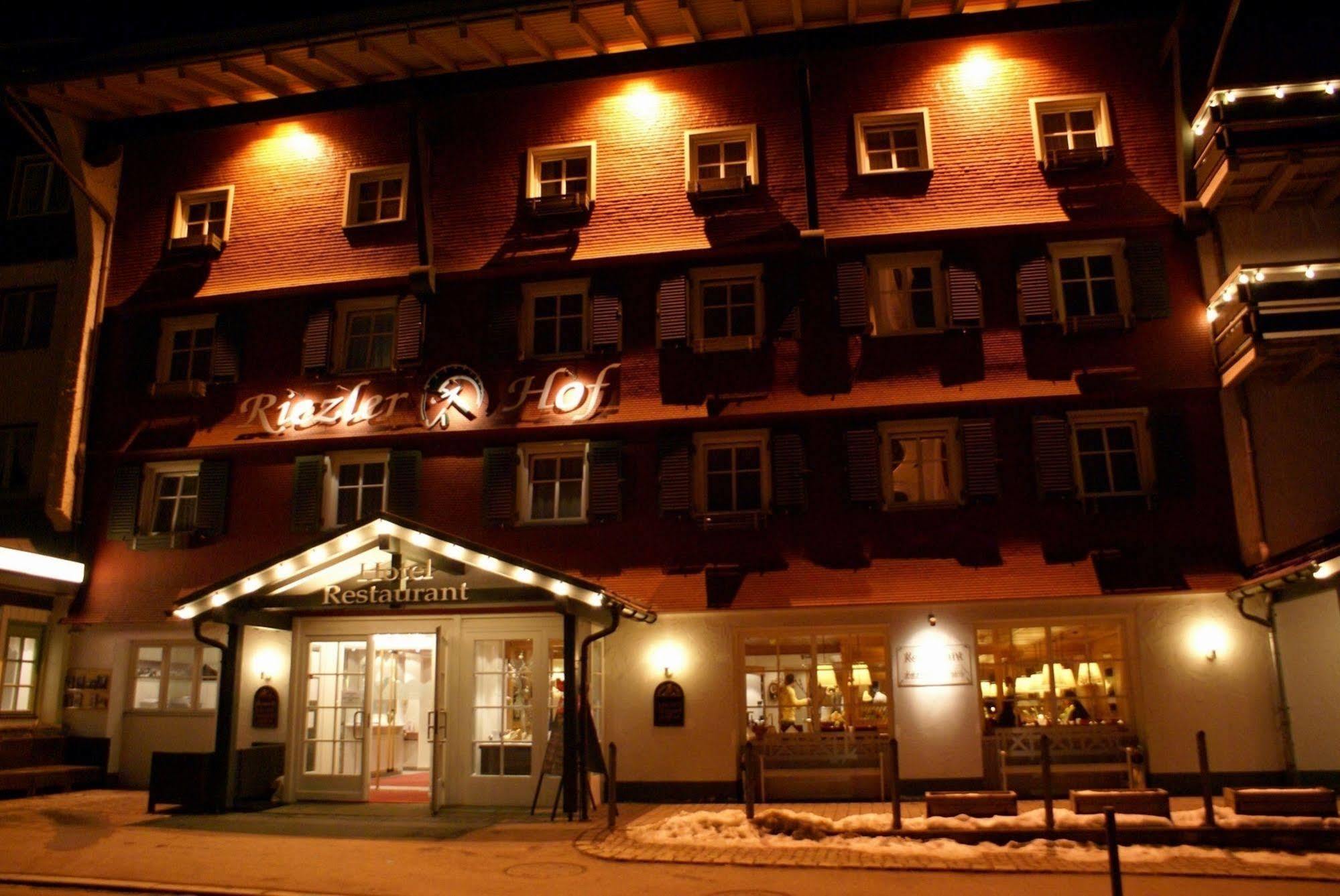 Hotel Riezler Hof Riezlern Exterior foto