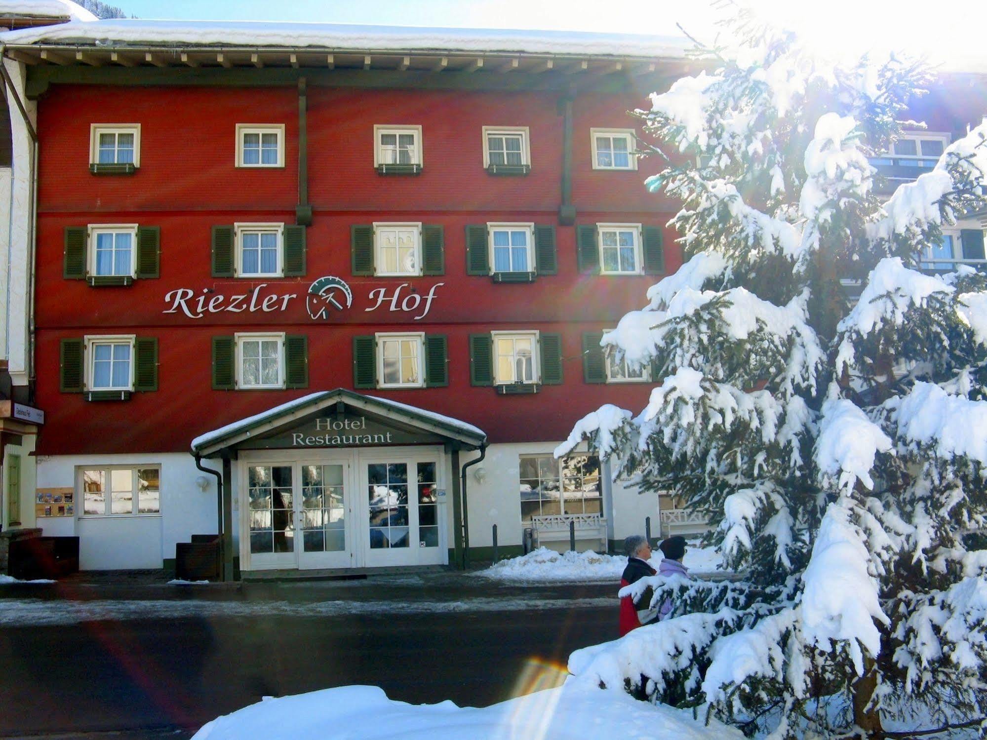 Hotel Riezler Hof Riezlern Exterior foto